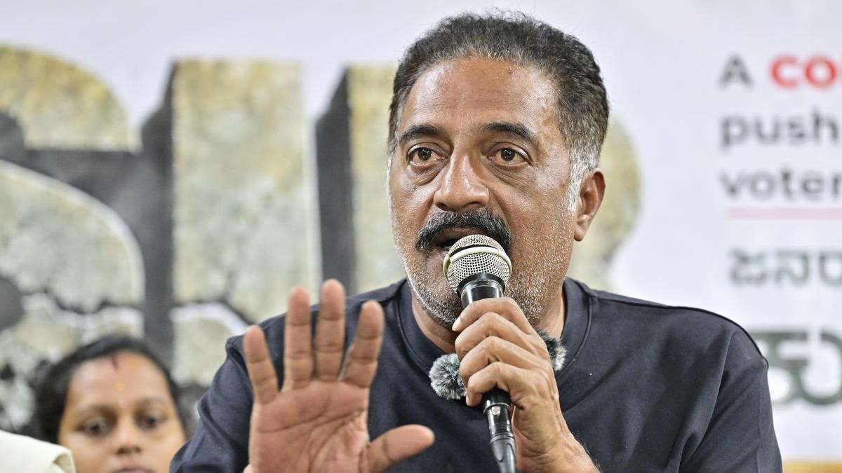 Prakash Raj barred from addressing DYFI convention in Bagepalli