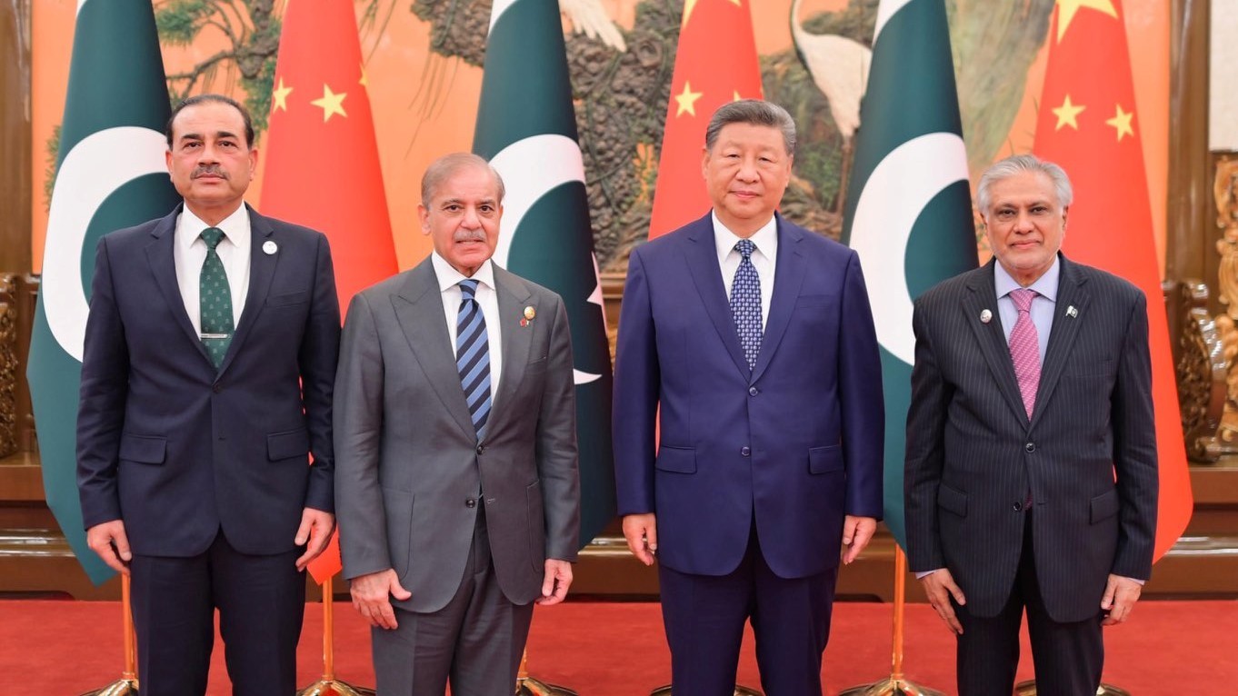 Munir meets Xi, strengthens China-Pakistan ties