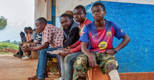 Fighting Intensifies in Eastern Congo as Remote Clashes Threaten Fragile Peace Efforts