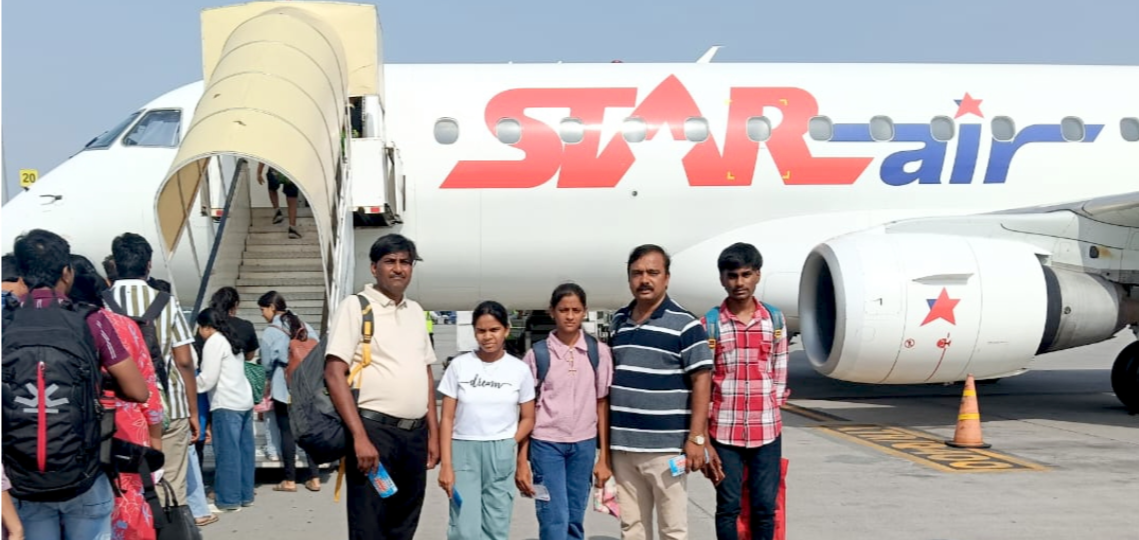 Teacher rewards students with flight trip