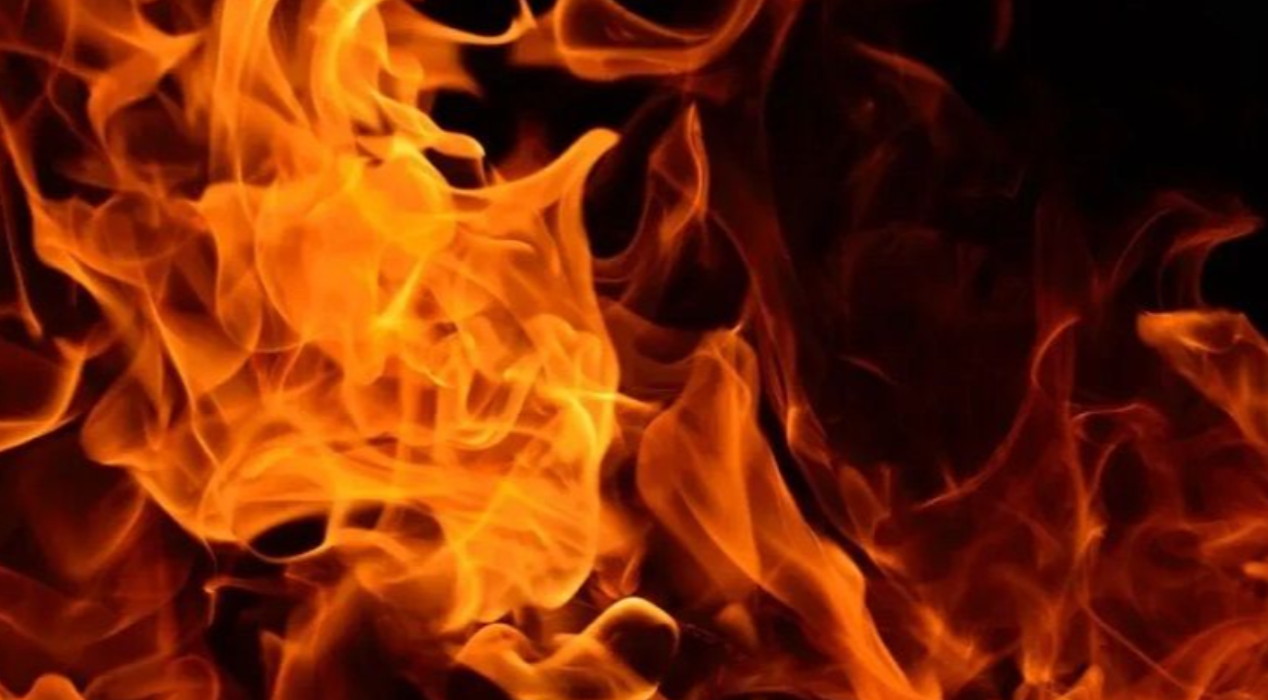 Short circuit fire destroys seven acres of sugarcane