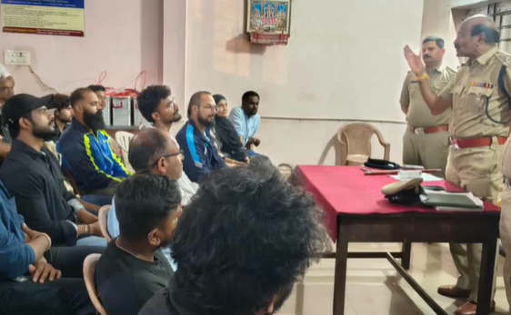 Police Hold Meeting with Gym Trainers and Owners