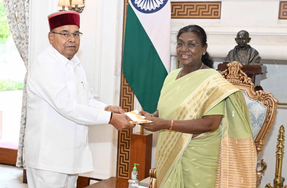 Governor meets