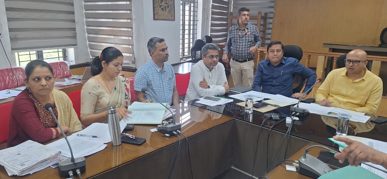 Remove Unauthorized Flex Banners: GBA Chief Commissioner