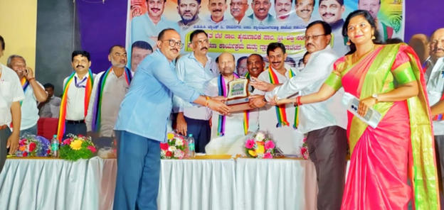 KUWJ Ramnagar Unit Bags Best Customer Award