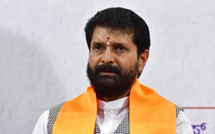 BJP targets Cong over Cabinet reshuffle confusion