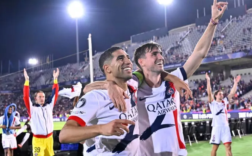 PSG stun Barcelona with late Champions League win