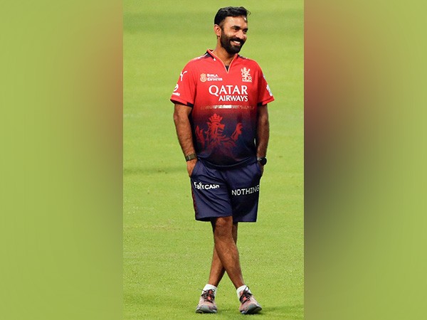 Dinesh Karthik urges support for stampede victims