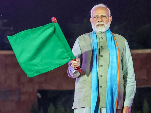 PM Modi to flag off 4 Vande Bharat trains