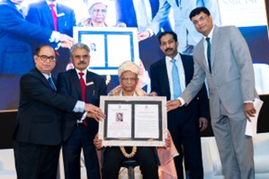 Dr Mahadev Dixit Honoured with Lifetime Achievement Award