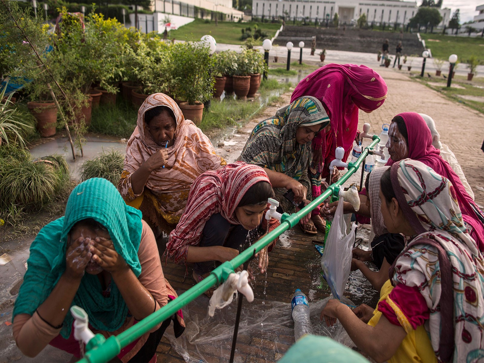 Power cuts worsen Karachi water crisis