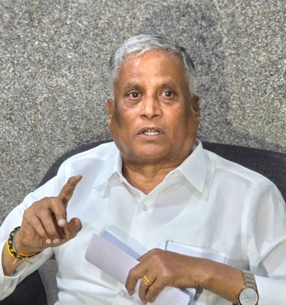 Somanna Alleges Lad Blocking Dharwad Railway Land Acquisition