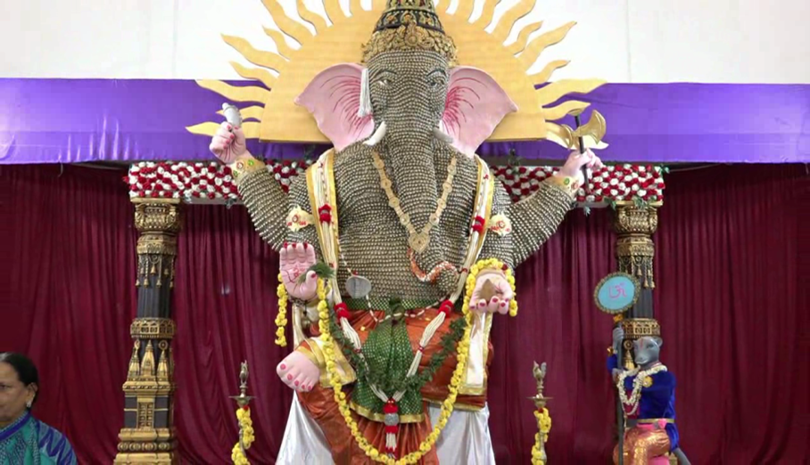 Unique Ganesha Idol