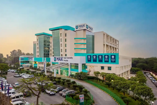 Niva Bupa Halts Cashless Services at Max Hospitals