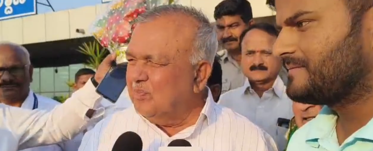 Karnataka Minister Discusses Study Tours, Cricket Approval, Politics