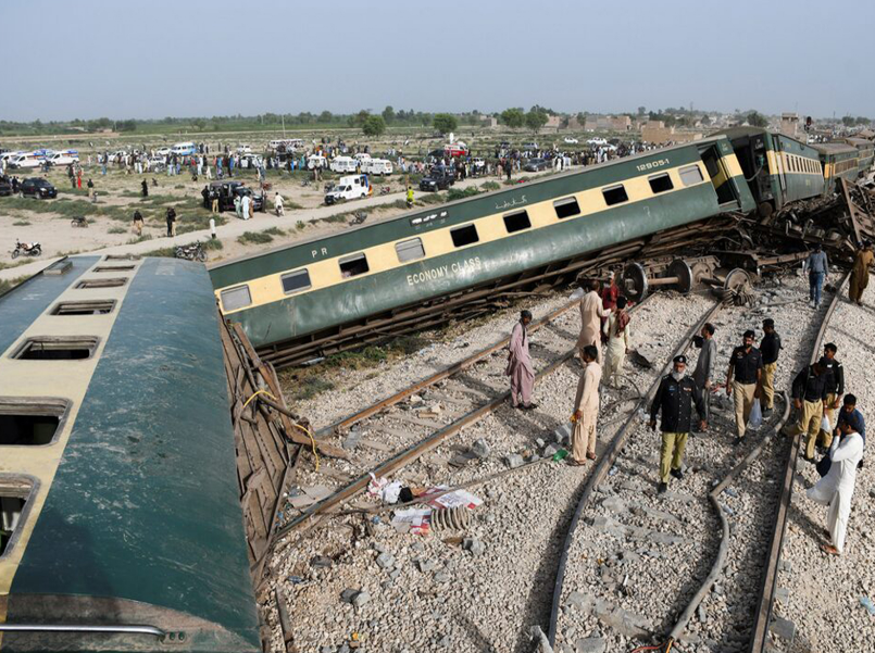 Derailments Raise Safety Concerns Over Pakistan Railways