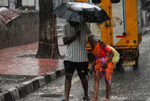 Bengaluru shivers in December drizzles
