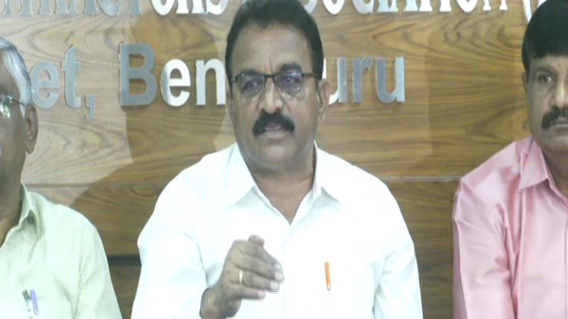 Rs 38,000 Crore Dues Unpaid: Contractors Announce Work Boycott and Protest