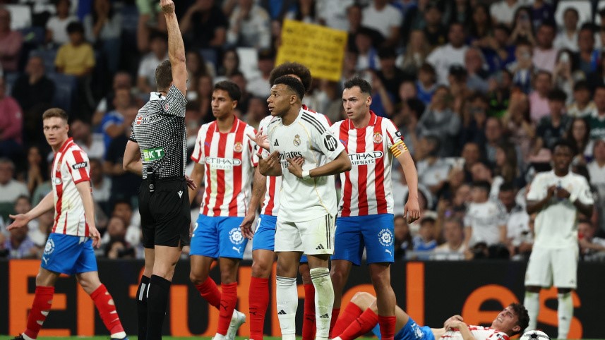 Real Madrid stumble at home as title slips