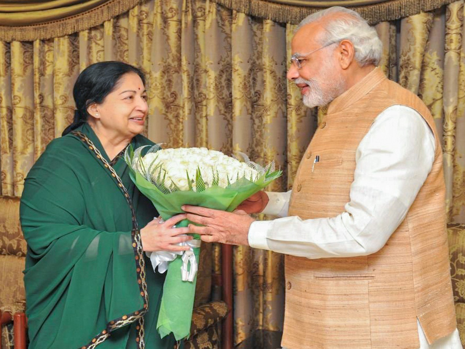 PM pays tribute to Jayalalithaa