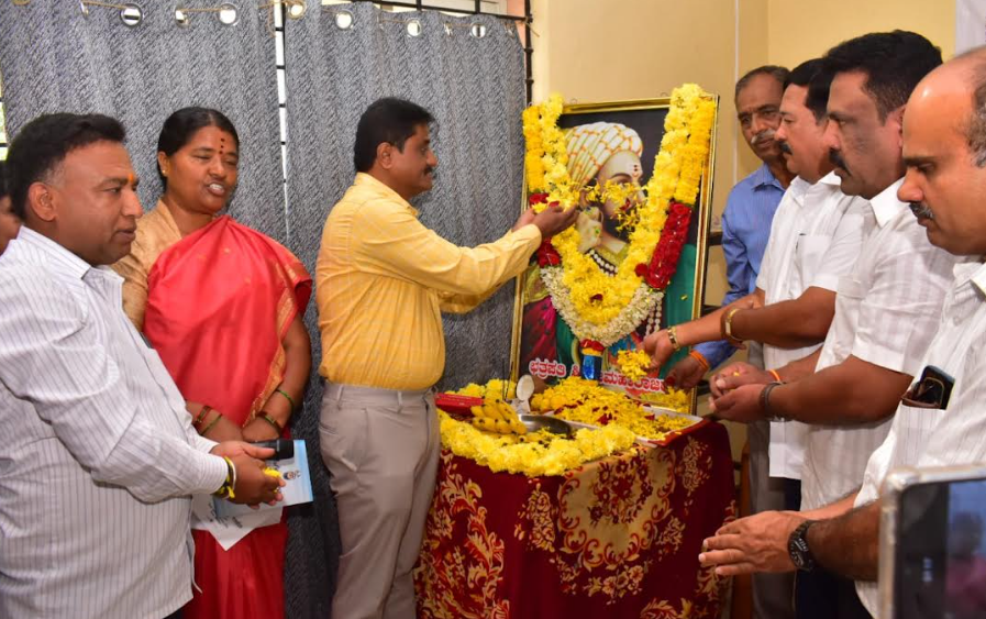 Shivaji legacy inspires culture and courage: Murthy