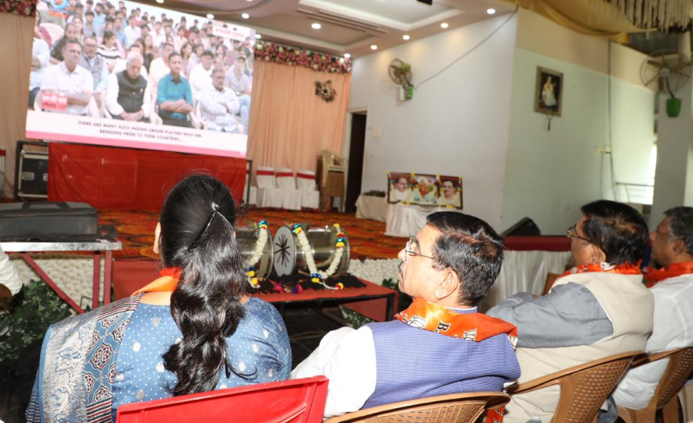 Modi praises Karnataka farm goods going global