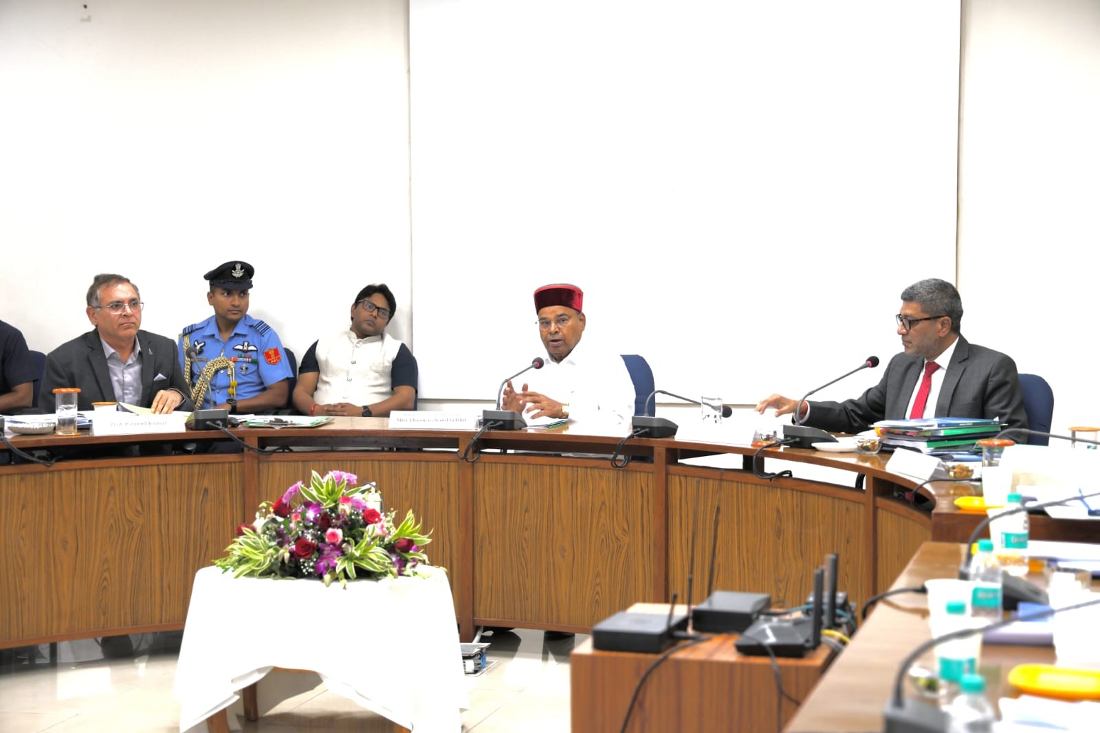 Governor chairs 53rd Annual General Meeting of Institute for Social and Economic Change (ISEC)