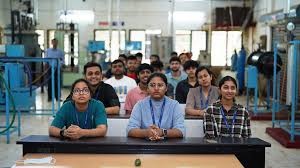 Back to future: Mech, civil students land jobs