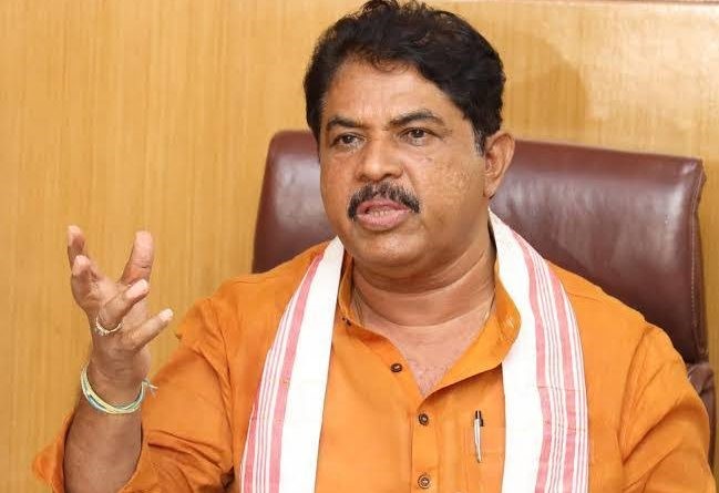 R. Ashoka urges CM to launch drought relief measures on war footing