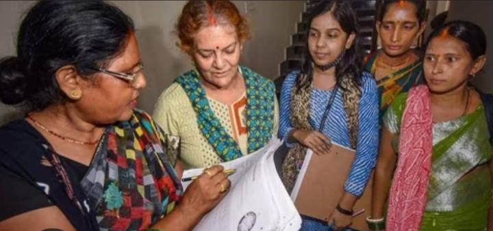 Karnataka launches backward classes survey