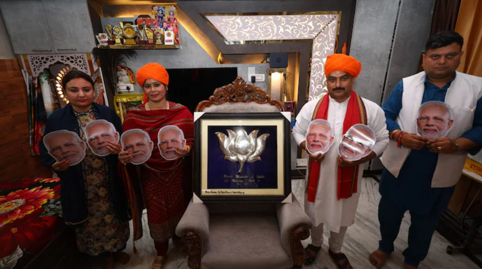 Jammu Jeweller Crafts Silver Lotus for PM Modi After Bengal Victory