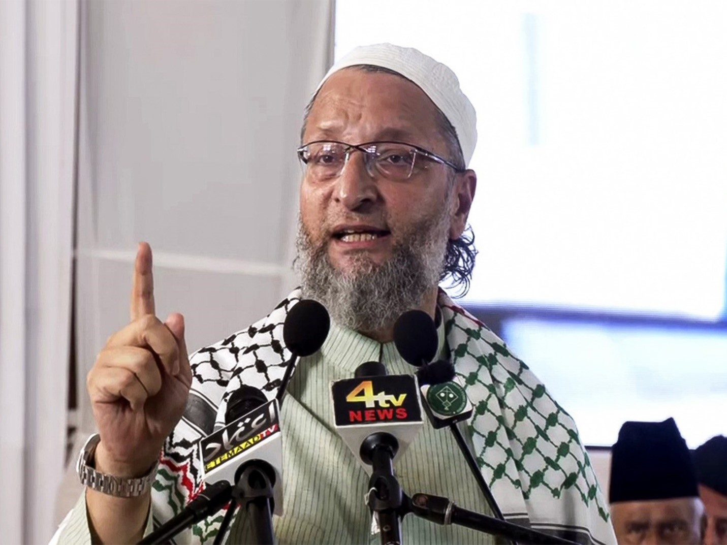 Owaisi rejects Modi’s claims on RSS role