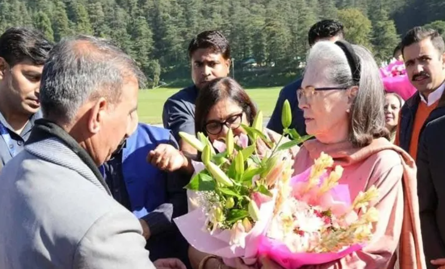 Cong pays rich tributes to stalwart Virbhadra Singh in HP