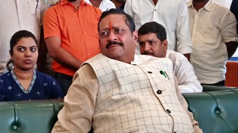 Conspiracy to Distance Lingayats from Hinduism by Swamijis: Yatnal
