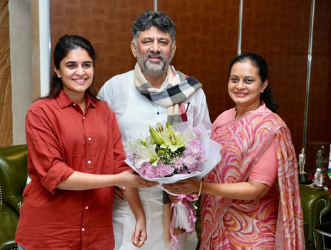 Shivalila Kulkarni Meets DCM After Husband’s Appointment