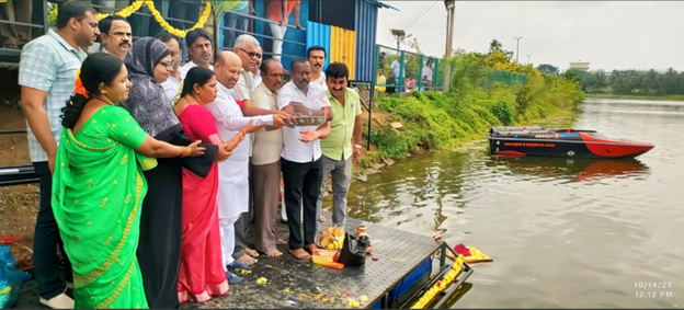 MLA Iqbal Hussain offers puja at Rangarayaradoddi lake