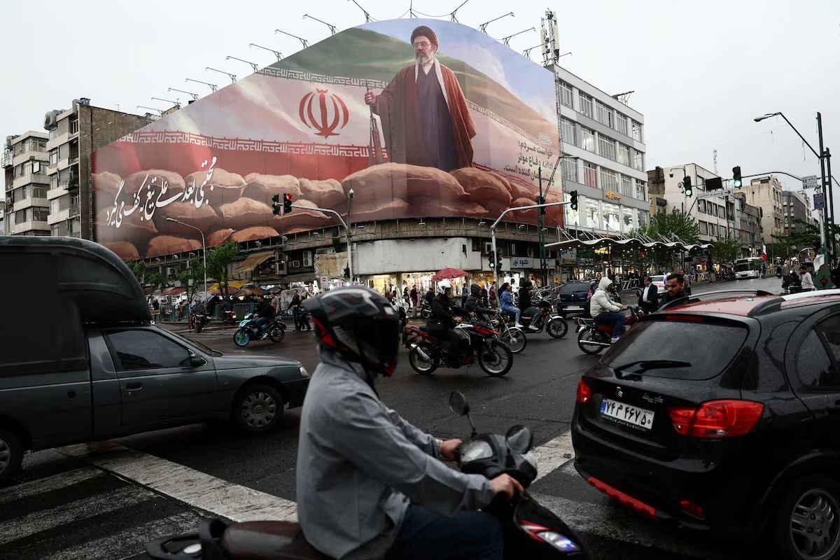 Power shift in Iran hardens stance amid war, diplomacy