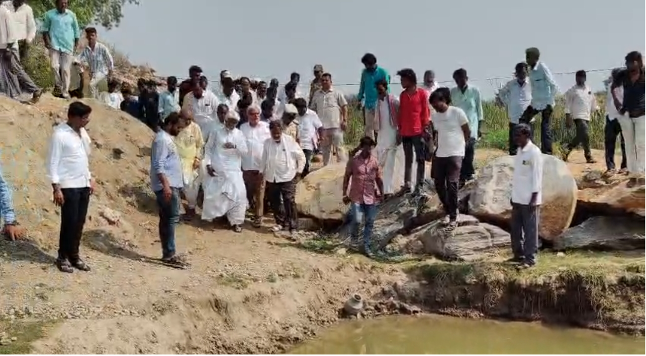 Minister Darshanapura Consoles Families after Tragic Deaths