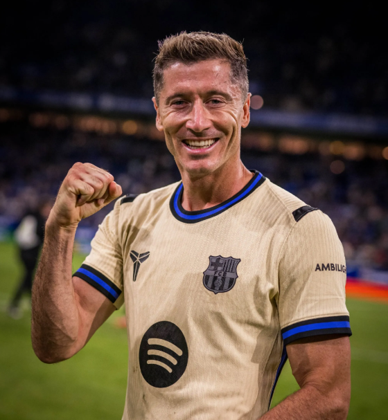 Barcelona fight back to defeat Oviedo away