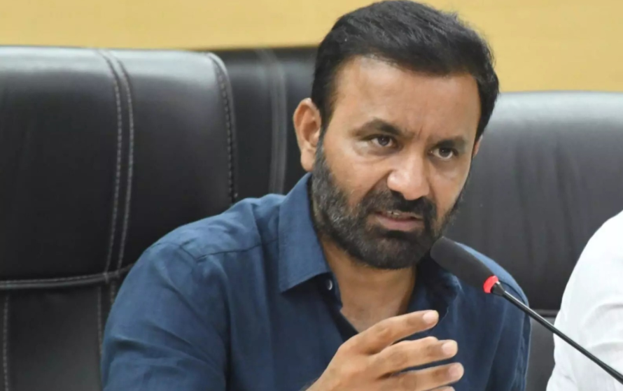 GP library staff will soon get salaries through DBT : Lad