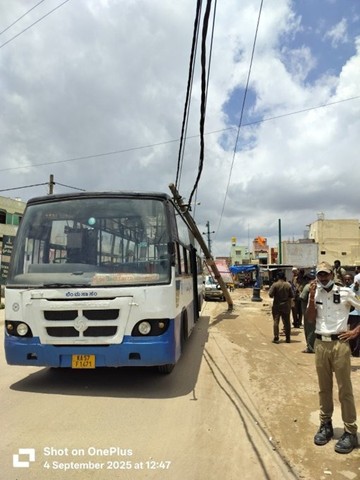 Electric pole falls on BMTC bus, causes traffic congestion