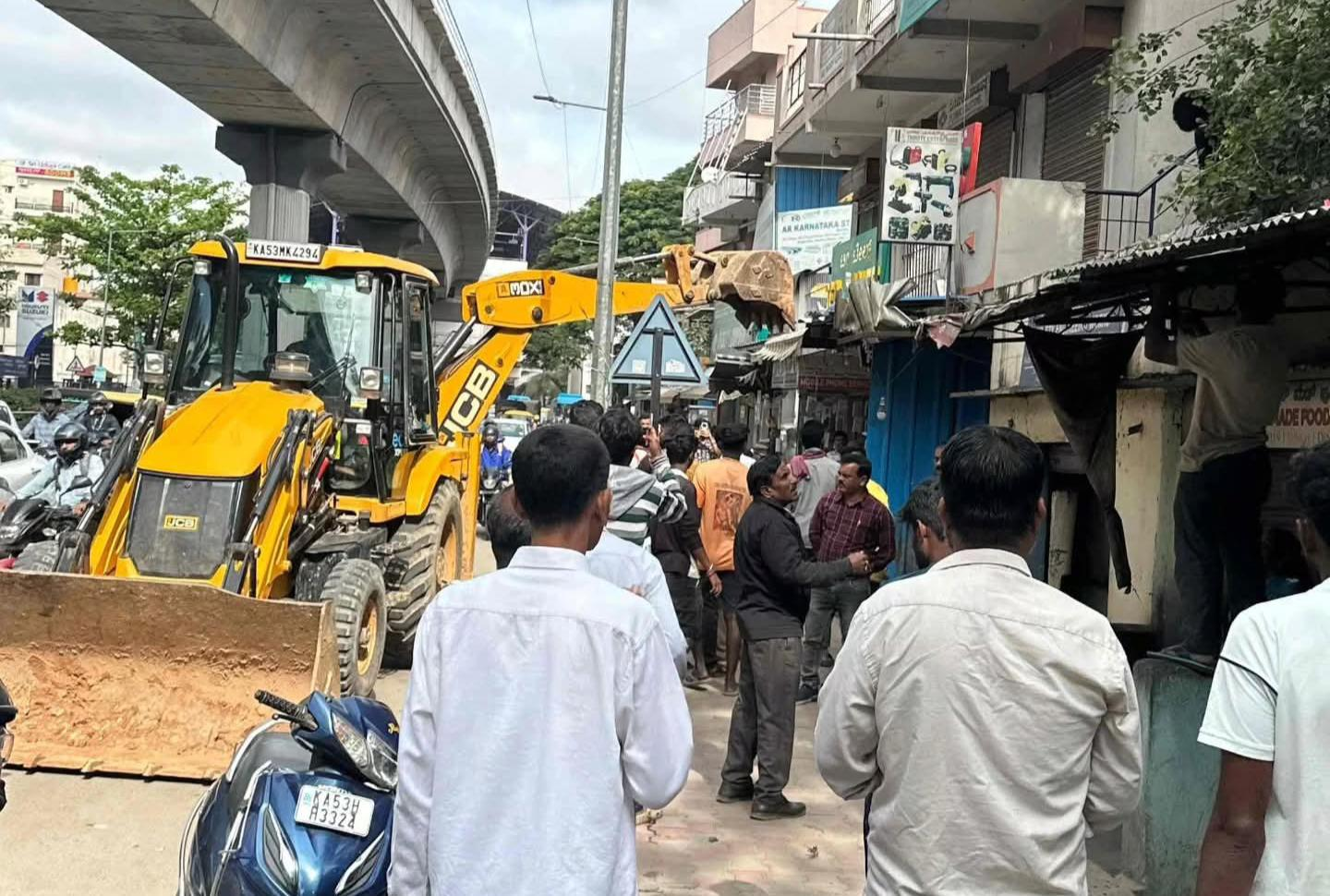 Encroachment cleared on Mahadevapura Metro stretch