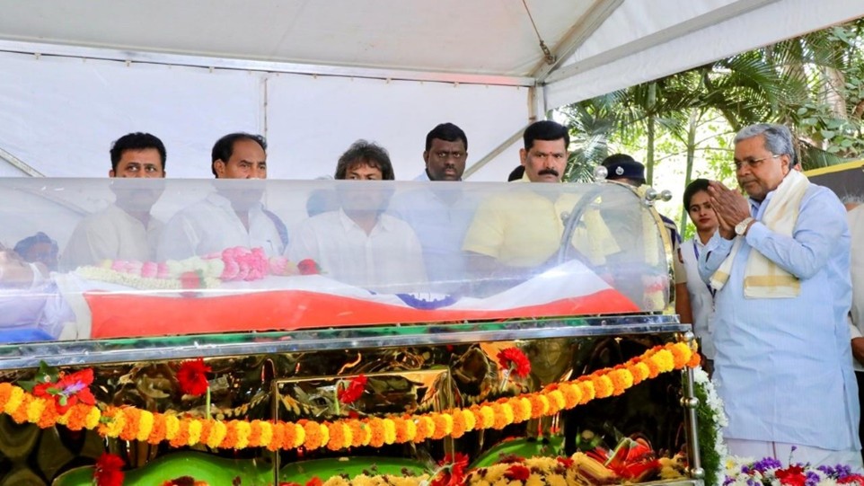 CM Siddaramaiah Announces Memorial for Renowned Writer S.L. Bhyrappa