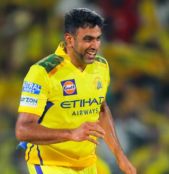 Ashwin makes history signing with Sydney Thunder