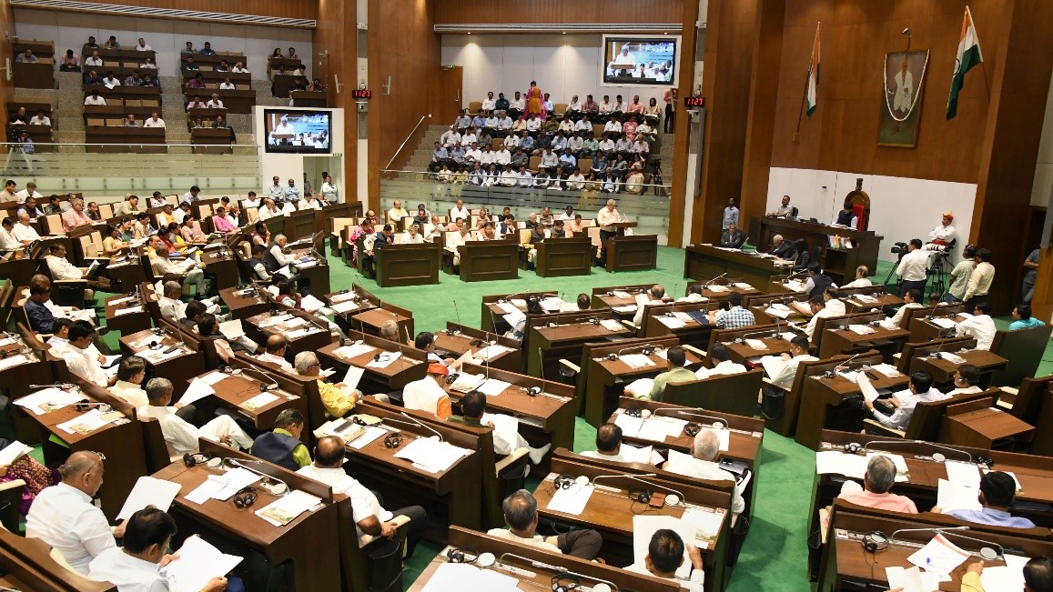 Gujarat Assembly approves 12-hour industrial shifts
