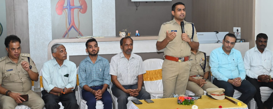 Police urged to focus on health, says SP Nikhil