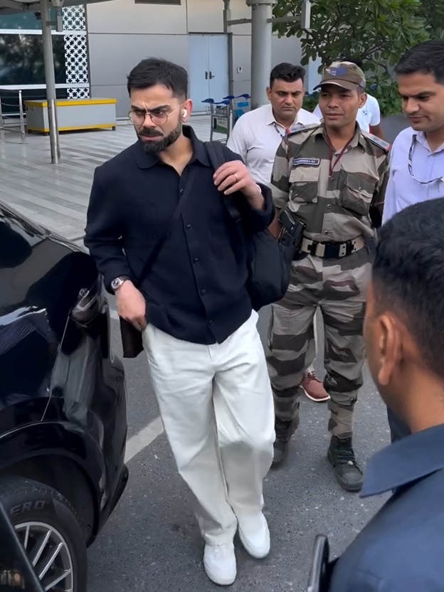 Kohli returns to India to join ODI squad for Australia tour