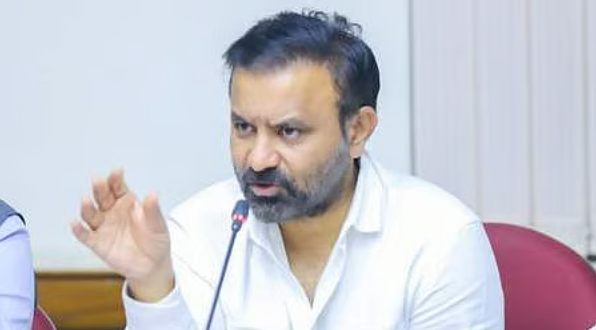 Minister Lad proposes fuel cess to fund health coverage for workers
