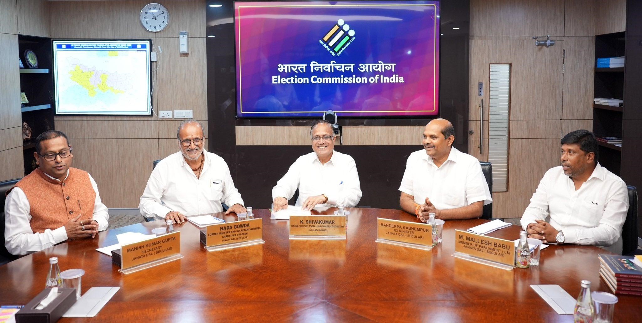 ECI holds talks with CPI, over 4,700 meetings