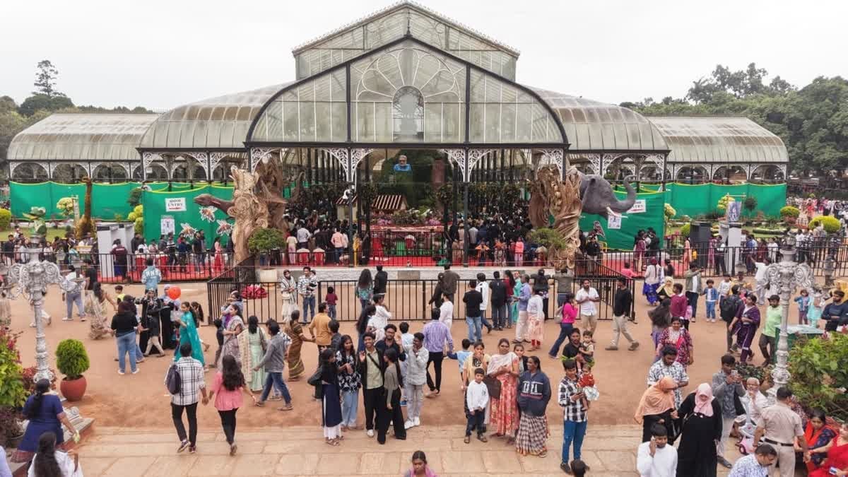 Flower expo on Tejaswi's life earns Rs 2.85 cr